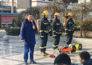 筑牢安全防线 守护平安校园 ——角斜初中举行消防安全演练活动